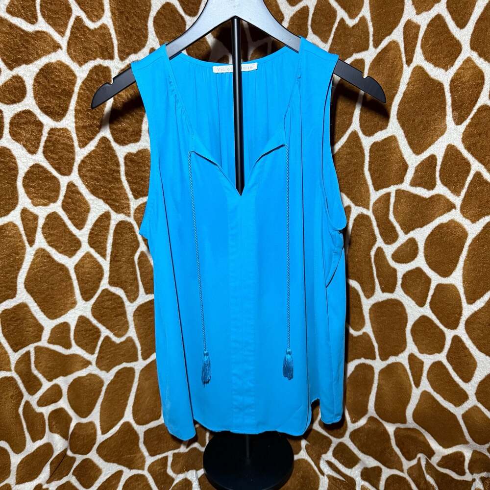 Violet + Claire Blue Sleeveless Tassel Tie Neck Blouse Size L
